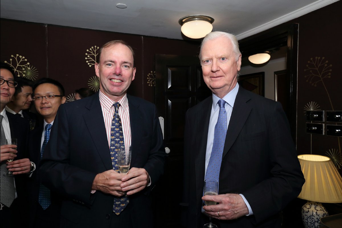 20121105 Trinity Dinner in HK with Sir Gregory Winter12